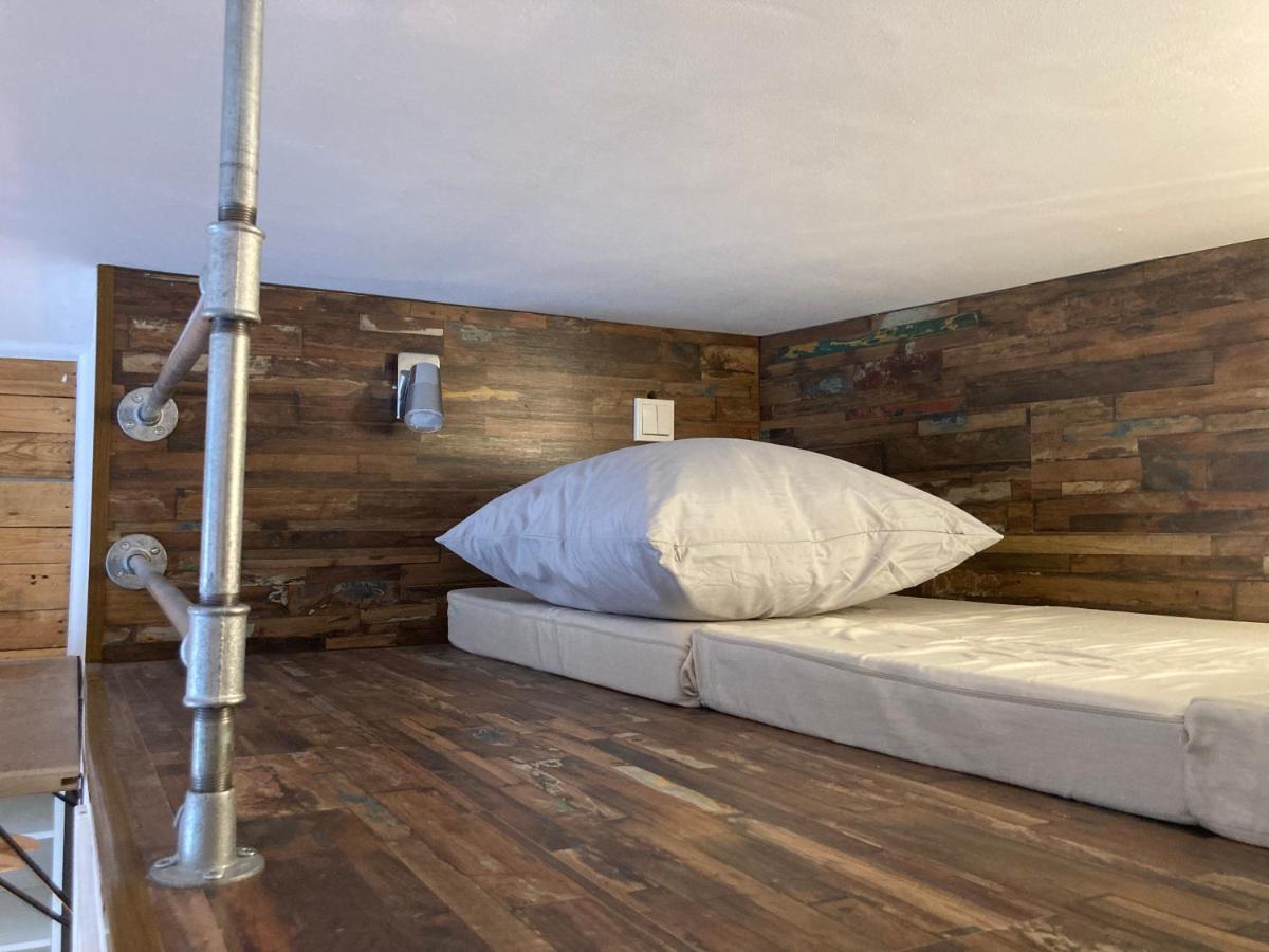 Living At Saarpartments - Adultsonly - Business & Holiday Homes With Kitchen For Long- And Short Term Stay, 3 Min To St Johanner Markt And Points Of Interest ザールブリュッケン エクステリア 写真