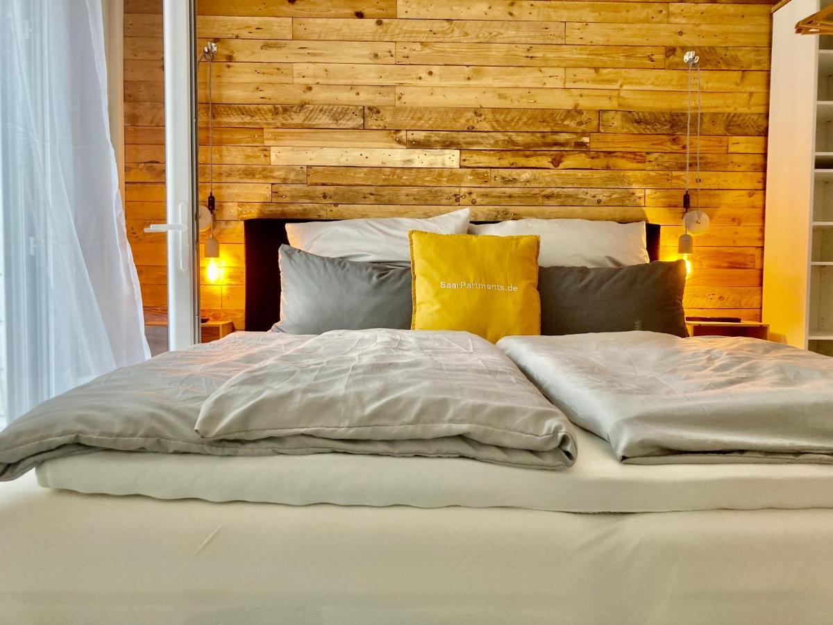 Living At Saarpartments - Adultsonly - Business & Holiday Homes With Kitchen For Long- And Short Term Stay, 3 Min To St Johanner Markt And Points Of Interest ザールブリュッケン エクステリア 写真
